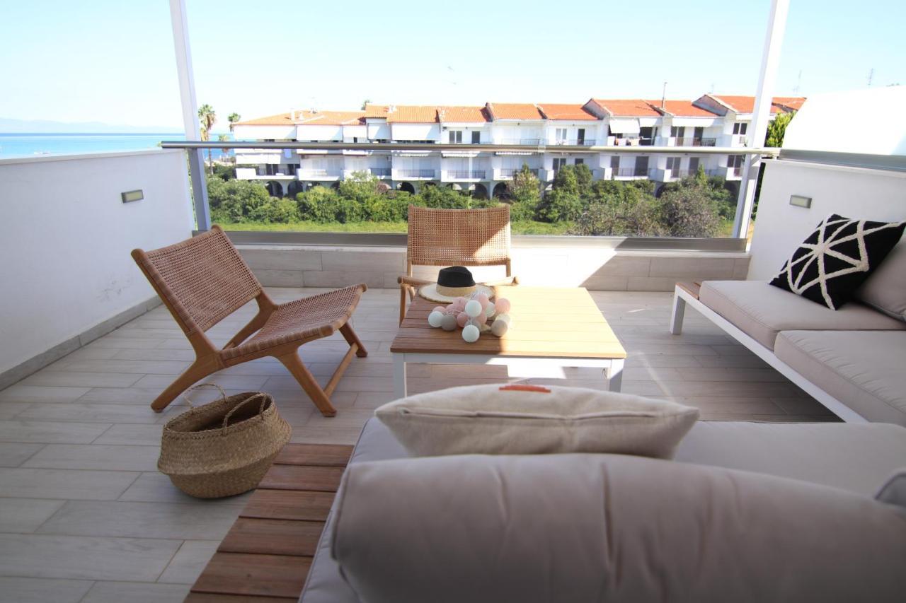 Hanioti Suite Maisonette In Front Of The Sea Exterior foto
