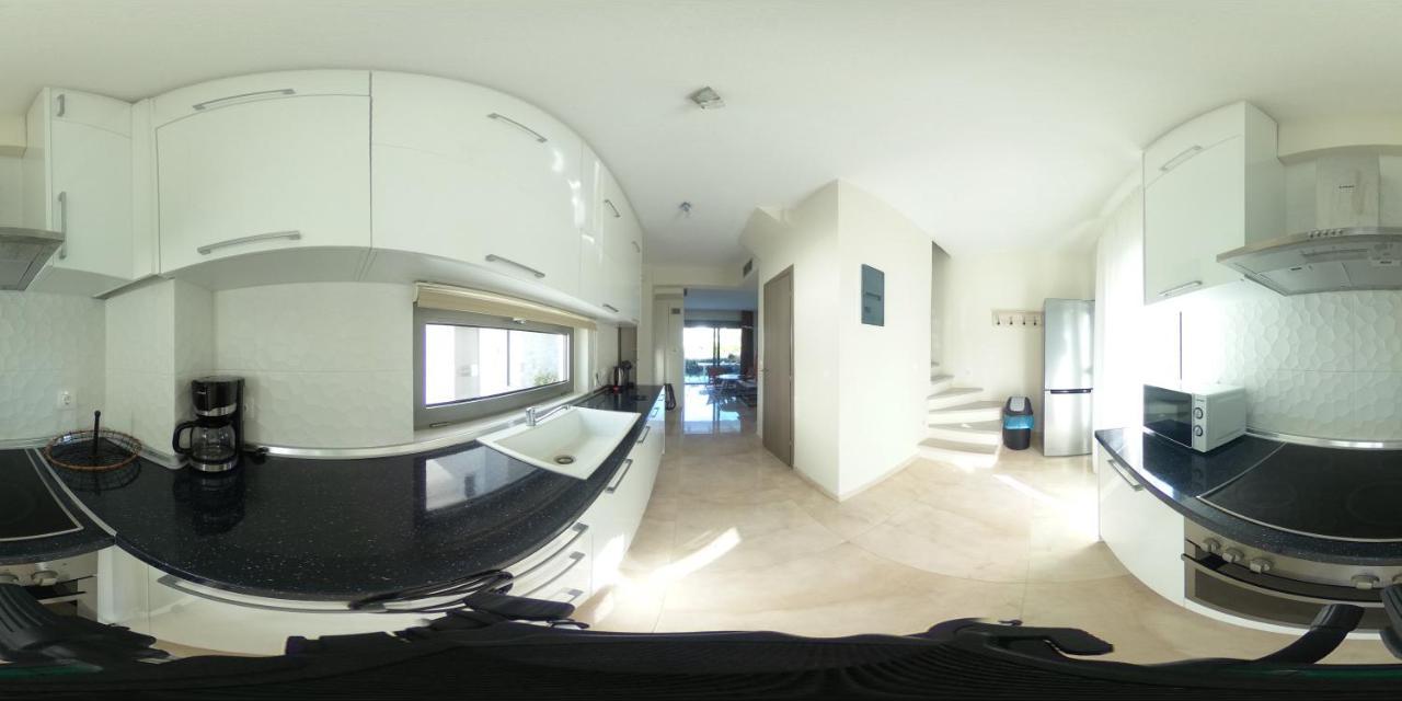 Hanioti Suite Maisonette In Front Of The Sea Exterior foto