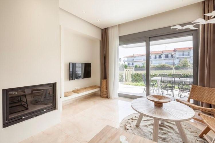 Hanioti Suite Maisonette In Front Of The Sea Exterior foto